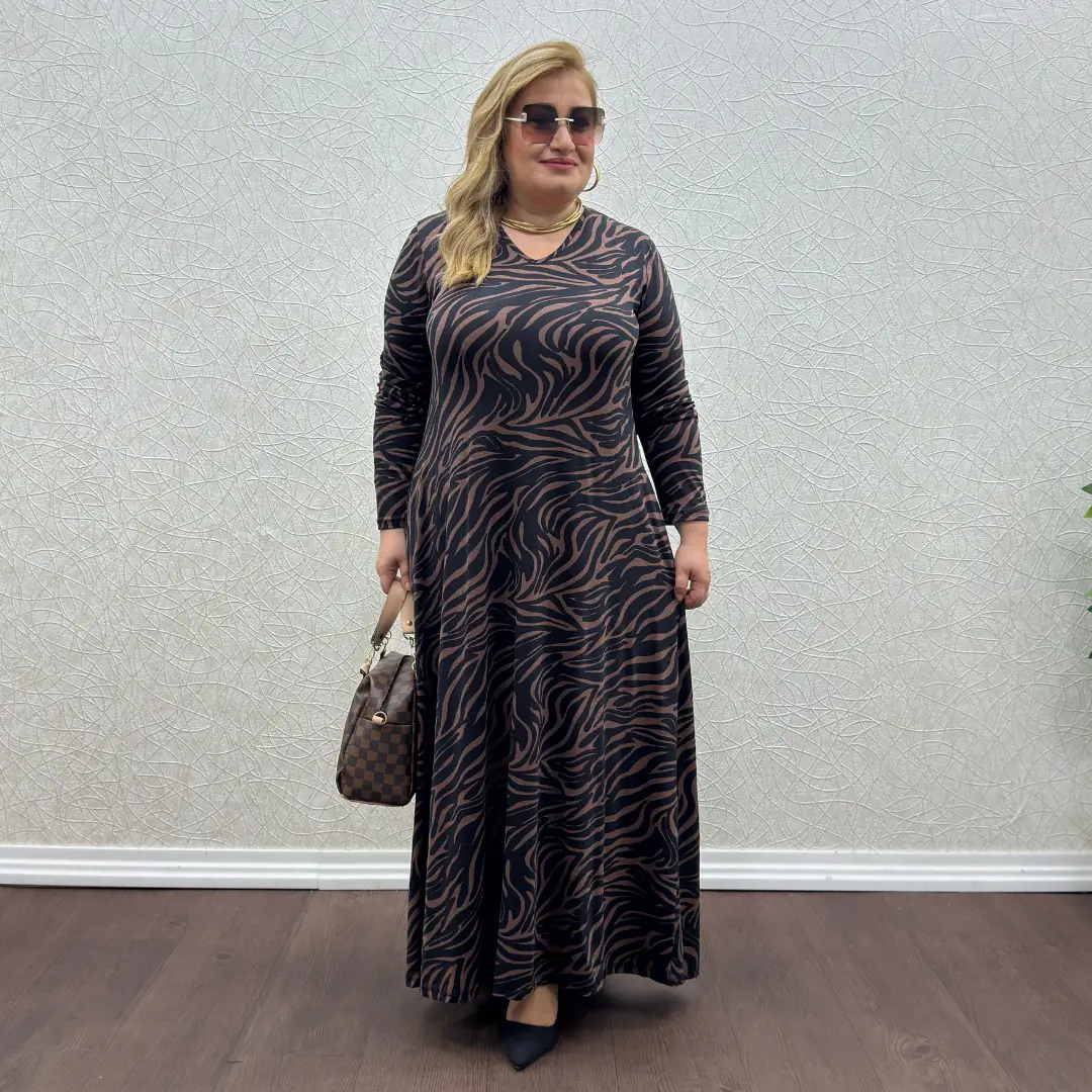 Tesettür V Yaka Penye Elbise · Kahverengi Desenli