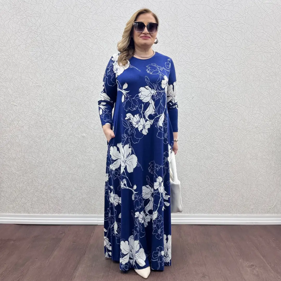Likralı Tam Boy Elbise — Mavi Beyaz Çiçek Desenli — görsel 2
