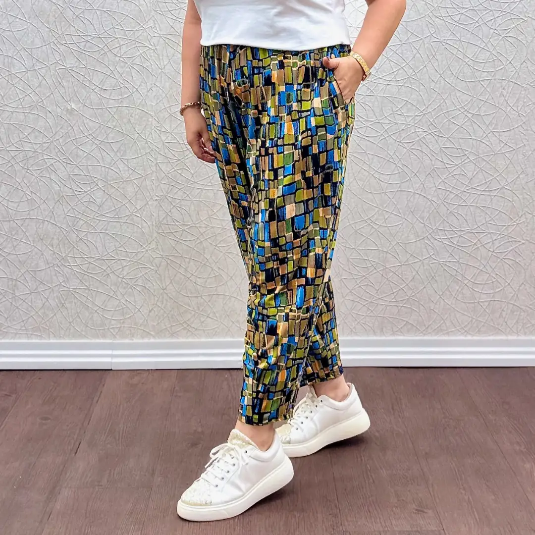 Likralı Penye Şalvar Pantolon — Yeşil Mozaik Desen — görsel 3